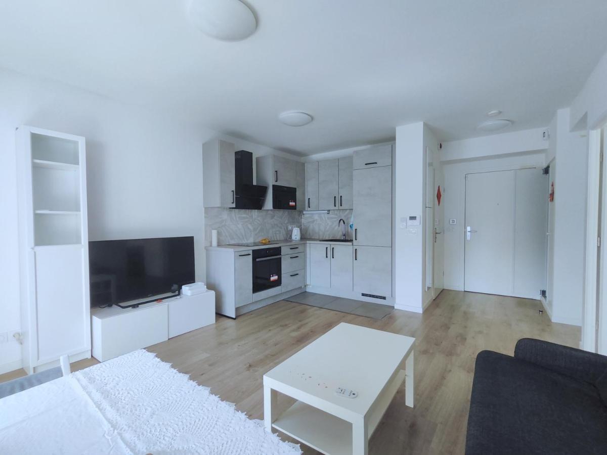 Cozy Sunshine Apartment With Balcony 4 Persons Max Ivry-sur-Seine Extérieur photo